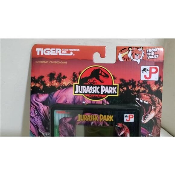 Retro-inspired Tiger Electronics Jurassic Park Electronic LCD Video Game - Picture 2 of 10